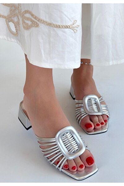 Erbilden Anca Silver Patent Leather Heeled Slippers