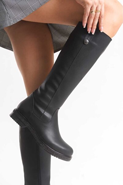 DYG STORE Modern Women's Boots with Black Buttons 142501