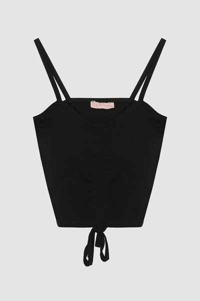 Quzu Къса блуза с тънки презрамки и набрани детайли, черна
