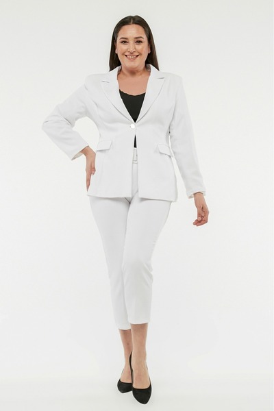 SİZ Beyaz Büyük Beden Tek Düğme Ceket Kemerli Cepli Havuç Pantolon Takım Elbise