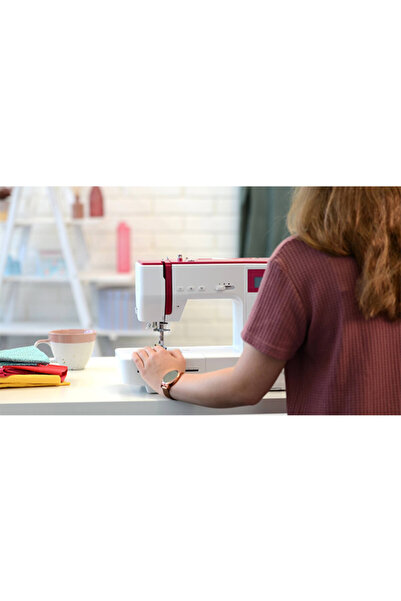 bernette Bernina Sew&Go 8 Elektronik Ev Tipi Dikiş Makinesi – 197 Dikiş Programlı, LCD Ekranlı