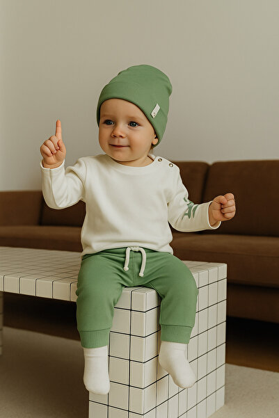 rg kidsstore Baby'Oxo' Printed Set of 4 - Pants / Long Sleeve Bodysuit / Hat / Jumpsuit Set_Rg226