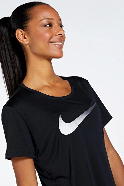 Nike Μπλουζάκι για τρέξιμο Dri Fit Tee Training Running Tee με αεριζόμενο πάνελ στην πλάτη για αθλητική προπόνηση, μαύρο