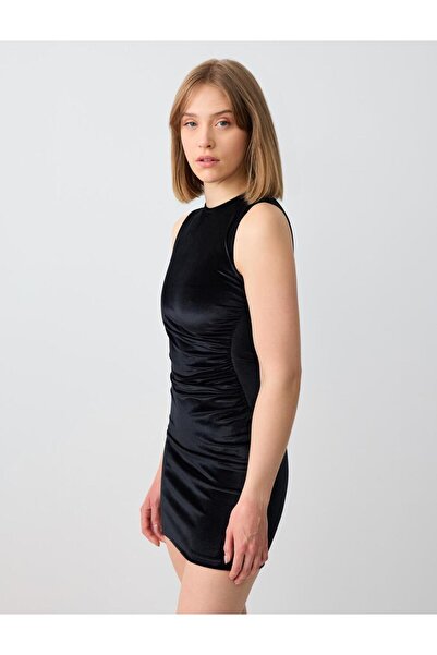 Jimmy Key Black Slim Fit Round Neck Sleeveless Knitted Mini Dress