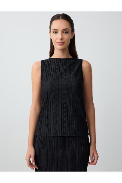Jimmy Key Black Crew Neck Pleated Sleeveless Knitted Blouse