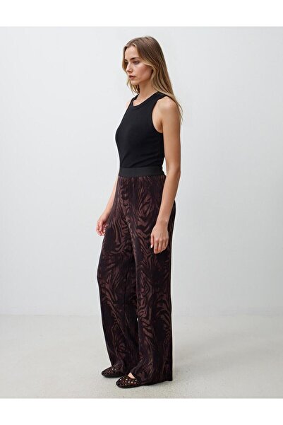 Jimmy Key Bitter Brown Straight Cut Regular Waist Loose Wide Leg Patterned Knitted Trousers