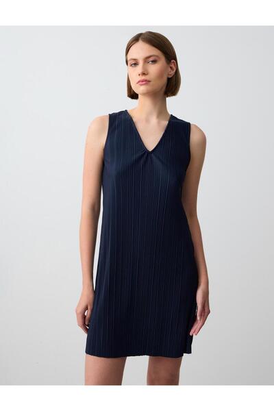 Jimmy Key Navy Blue Relaxed Cut V Neck Sleeveless Striped Knitted Mini Dress