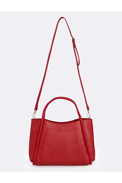 Jimmy Key حقيبة بمظهر جلدي مع تفاصيل حزام أحمر قابل للتعديل