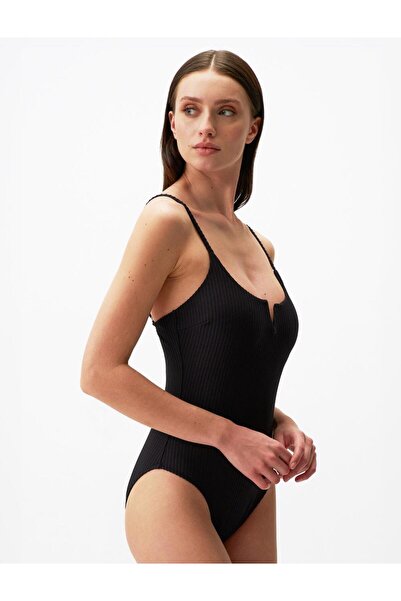 Jimmy Key Μαύρο μαγιό με τιράντες - Λεπτομέρεια γιακά