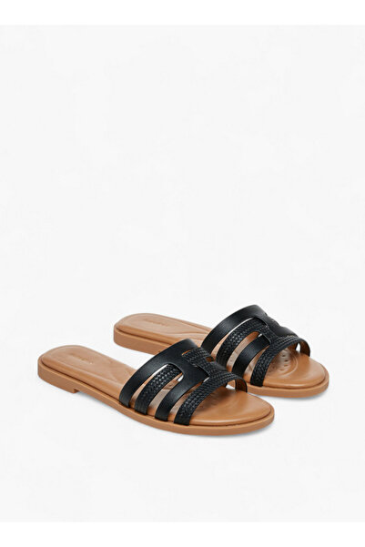 Flora Bella by Shoexpress أحذية رياضية برباط من شو إكسبريس