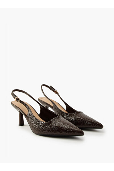 Flora Bella by Shoexpress حذاء ذو ​​مقدمة مدببة وكعب واسع