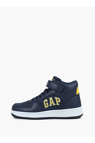 GAP حذاء رياضي للأولاد من BOSTON MID برقبة عالية وإغلاق بخطاف وحلقة - GPK5217...