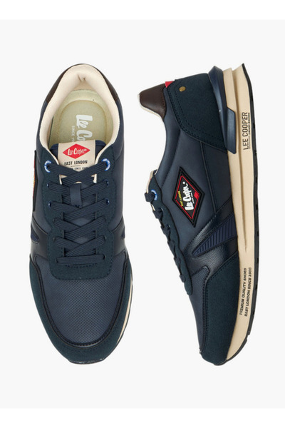 Lee Cooper أحذية رياضية برباط للرجال