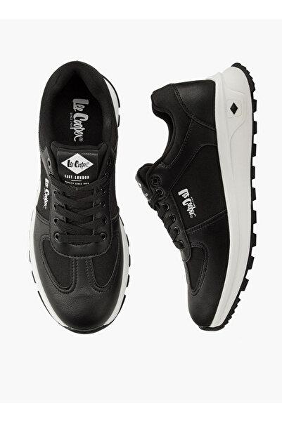 Lee Cooper أحذية رياضية برباط للرجال