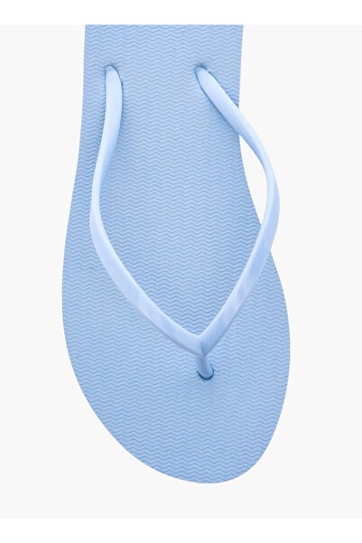 Celeste Women's Textured Thong Slippers