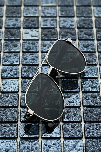 Chunky Frame Damla Polarized High Quality Titanium Silver Framed Black Unisex...