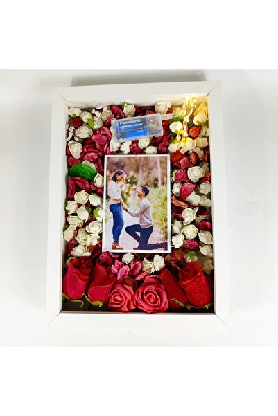 Hometaş Ev Ürünleri LED HEDİYELİ 25x35 Fotoğraf Çerçevesi, Fotoğraf Bölümlü 1...