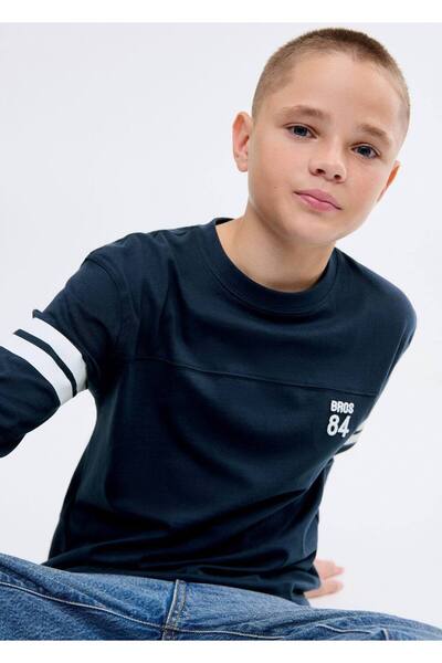 MANGO Kids Тениска с бродирана шарка