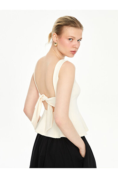 LC Waikiki LCW Vision Ekru Kayık Yaka Peplum Bluz