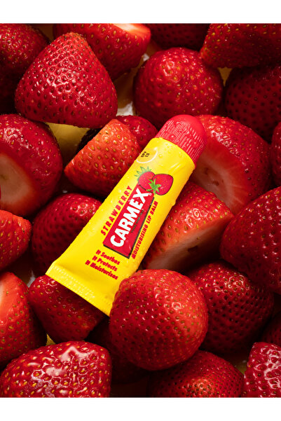 Carmex Strawberry Lip Balm Tube, 10g