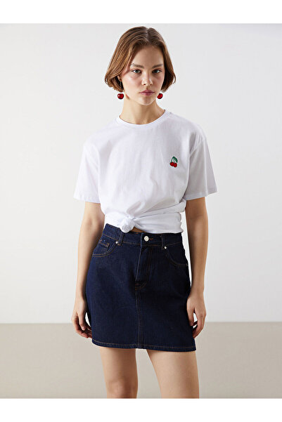 LC Waikiki Tricou de damă Seray New Season cu decolteu rotund și broderie cireșe