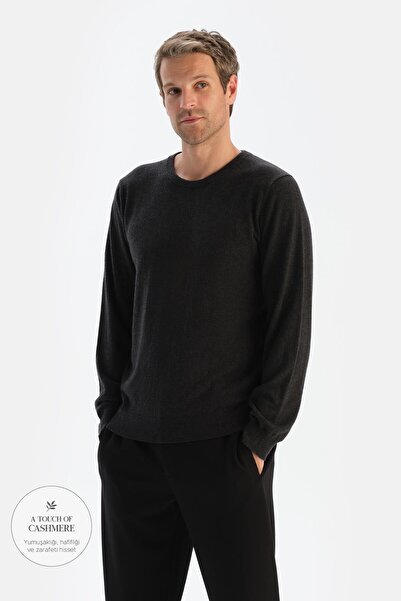 Dagi Чоловічий светр з антрацитового кашеміру з коміром-стійкою