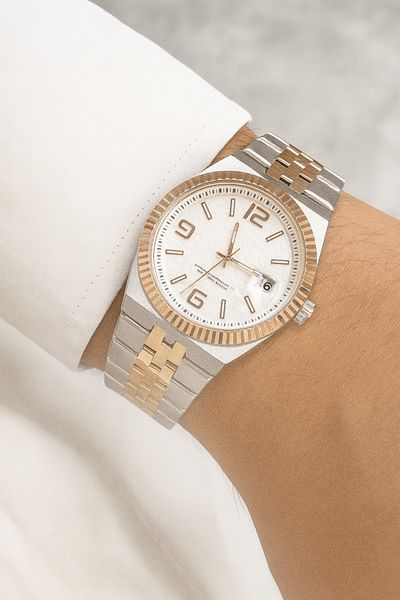 LOOQ Steel Cord with Calendar New Model Men's Wrist Watch A+Quality