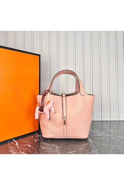 MOD10 حقيبة يد وكتف نسائية من الجلد الطبيعي - بودرة بيبي |   تصميم أنيق وفاخر