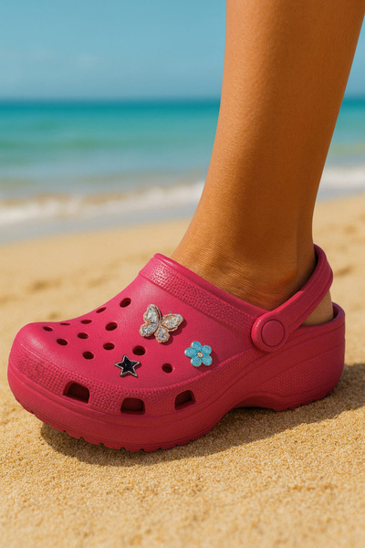 Sonimix Stoned, Stylish, Anti-Slip Cross Slippers