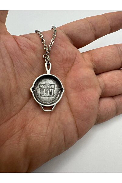 Yuchicly قلادة للرجال والنساء على شكل شخصية تافا من لعبة PUBG - مطلية بالزاماك