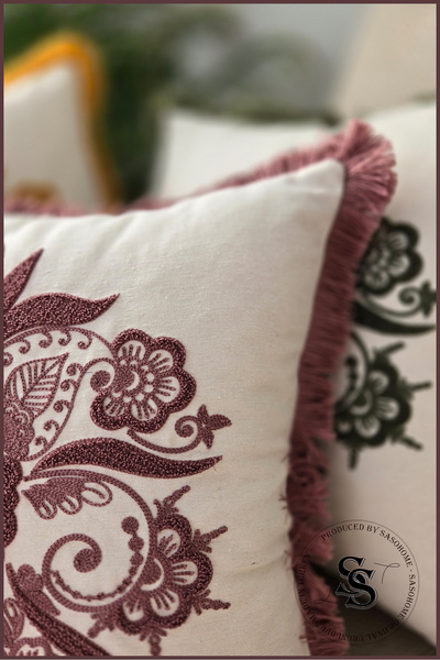 SasoHome Beauty Flowers Punch Embroidery Patterned Linen Throw Pillow Cover