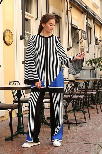 STILVANA Striped Crew Neck Knitwear Suit Black