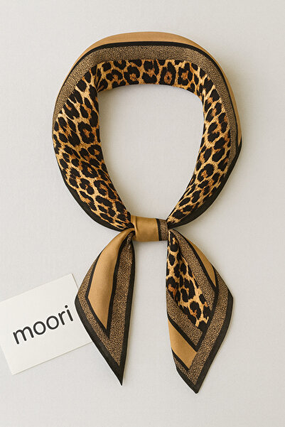 MOORİ Φουλάρι με σχέδιο λεοπάρ (70x70cm)