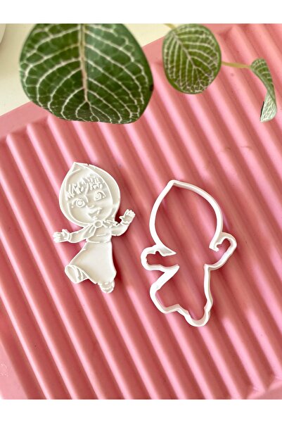 By Selen Suyolcu Masha Stamp and Cutter