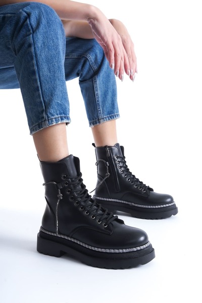 Zerenyus Karma Premium Special Design Winter Black Thick Soled Women's Boots