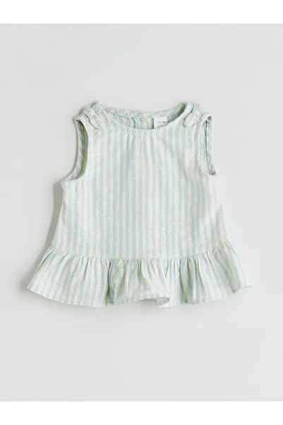 LC Waikiki Lcw Baby Crew Neck Ruffle Detail Baby Girl Blouse and Shorts