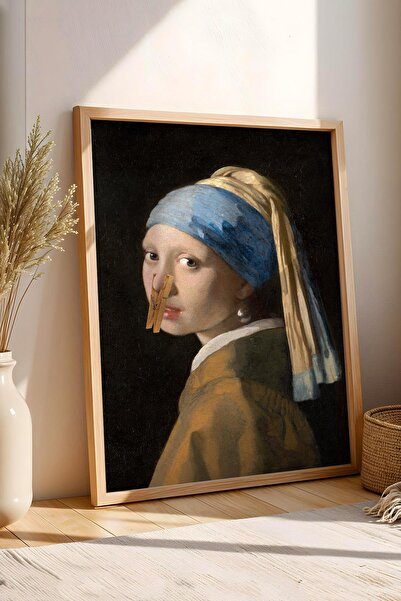 Saturn Girl with Pearl Earring with Latch Frame Painting - Painting for Wc Toilet