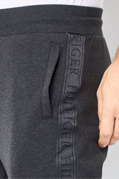 Tommy Hilfiger Men Regular Fit Brand Logo Sweatpants, Grey