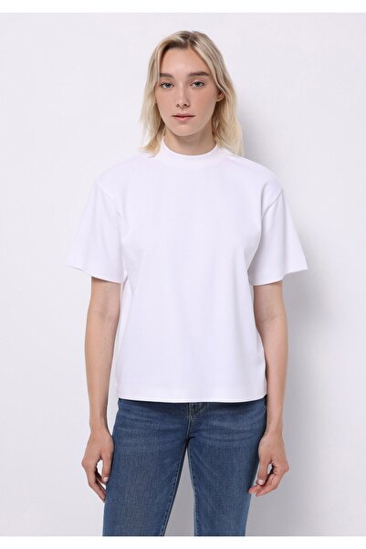 Colin's Γυναικείο κοντομάνικο μπλουζάκι με κανονική εφαρμογή με στρογγυλή λαιμόκοψη