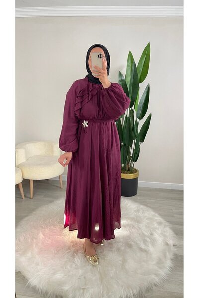 demet's collection Ceylin Fırfırlı Broş Detaylı Uzun Elbise