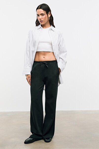 Stradivarius Bağcıklı Jogger Pantolon