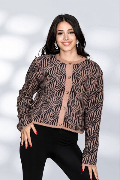 NEWCO Feathered Zebra Pattern Detailed Inicili Dume Modern and Comfortable Fit Knitwear Cardigan