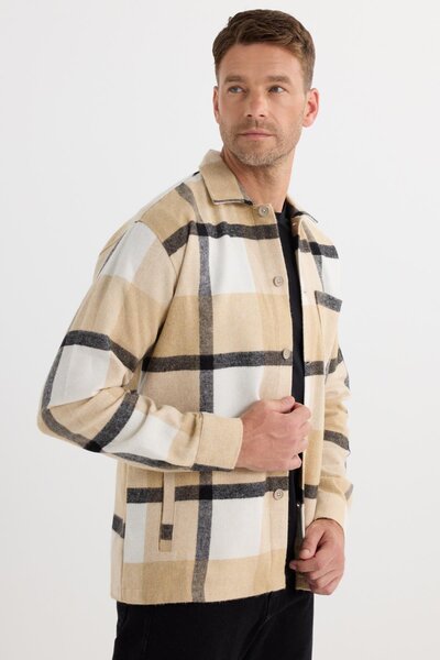 Tudors Men's Relax Fit Relaxed Fit Sports Collar Checked Flotale Pocket Winter Shirt