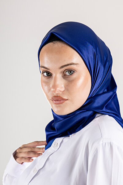 Akel Plain Crystal Fabric Scarf - Non-Slip, Stylish, Tok Standing |   Daily & Evening Dress Compatible