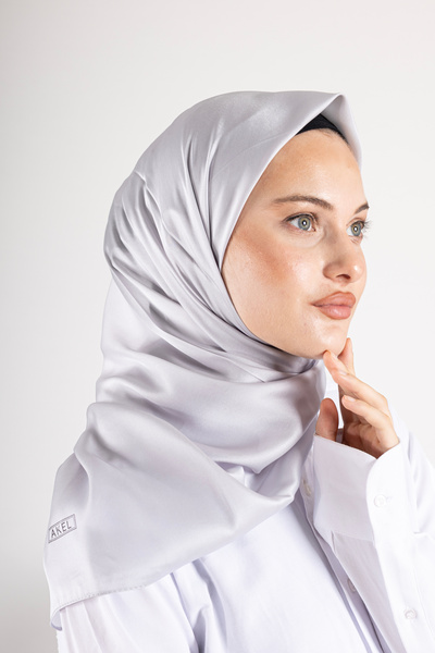 Akel Plain Crystal Fabric Scarf - Non-Slip, Stylish, Tok Standing |   Daily & Evening Dress Compatible