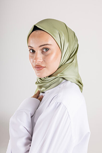 Akel Plain Crystal Fabric Scarf - Non-Slip, Stylish, Tok Standing |   Daily & Evening Dress Compatible