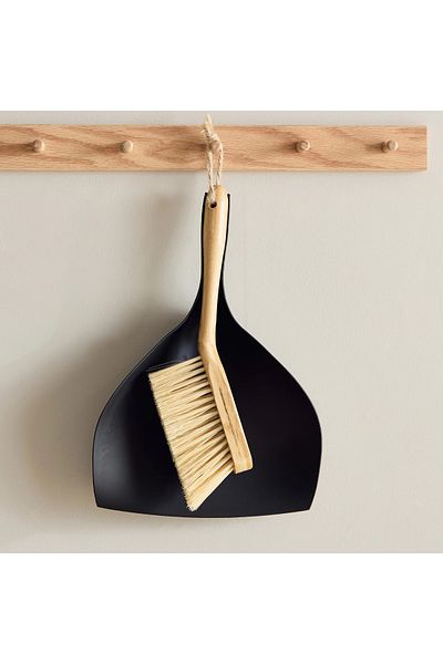 Home Box Ebony Dustpan Set