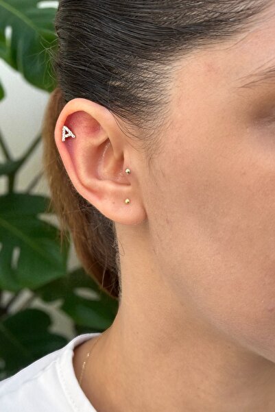 Utku Kuyumculuk 14 AYAR TAŞLI A HARFİ TRAGUS VE HELİX KÜPE