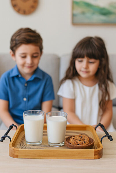 Generic Elegant wooden serving tray