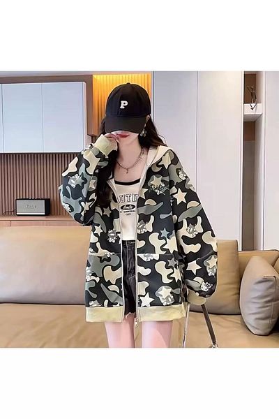 1blood Khaki Sanrio Hello Kitty Oversize Unisex Cardigan
